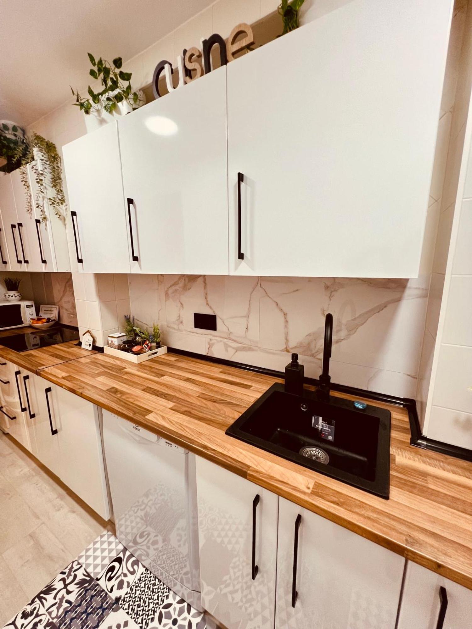 El Capricho De Claudia_ Apartamentos Burgos Catedral Zewnętrze zdjęcie